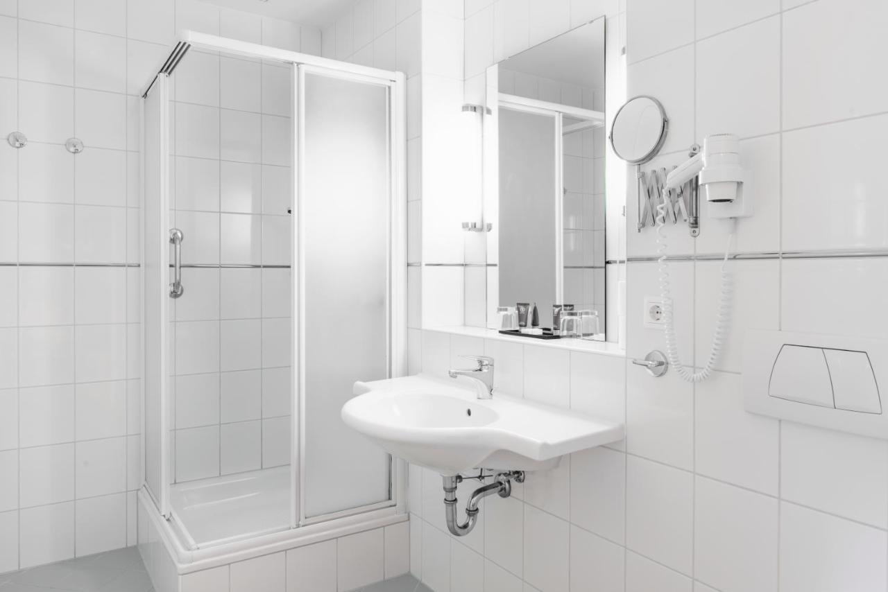 One-Bedroom Apartment Annex,1007736796:JPEG