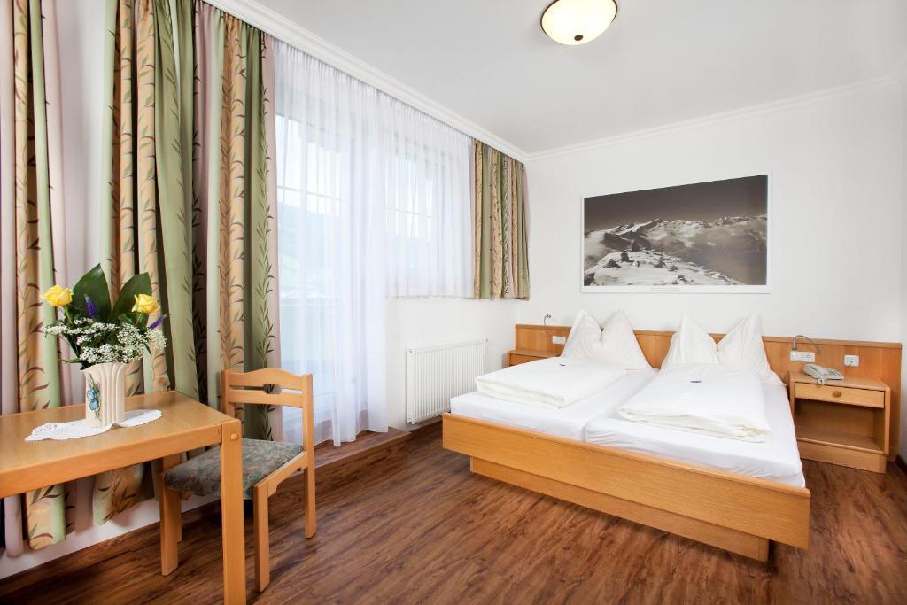 Double Room,342523765:JPEG