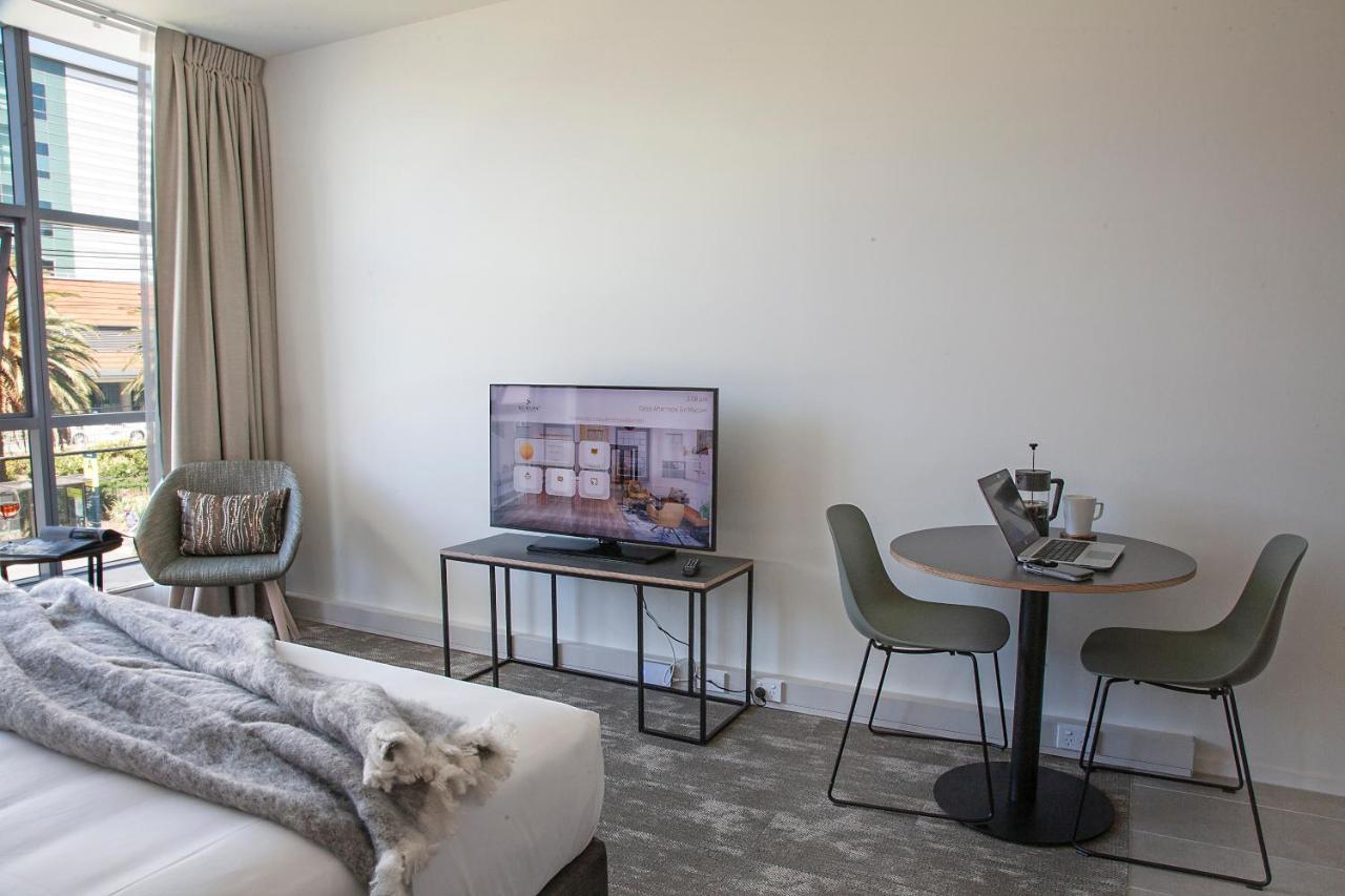 Deluxe Studio Apartment,1070433712:JPEG