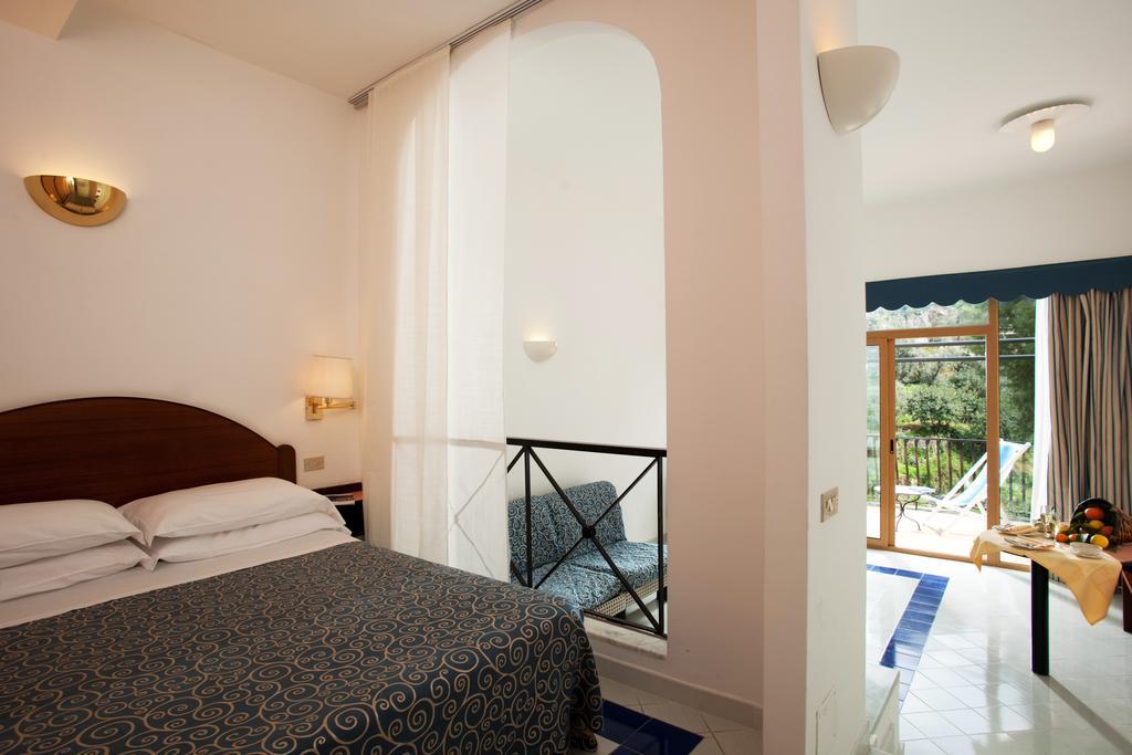 Classic Triple Room inner or hill view,1658749545:JPEG