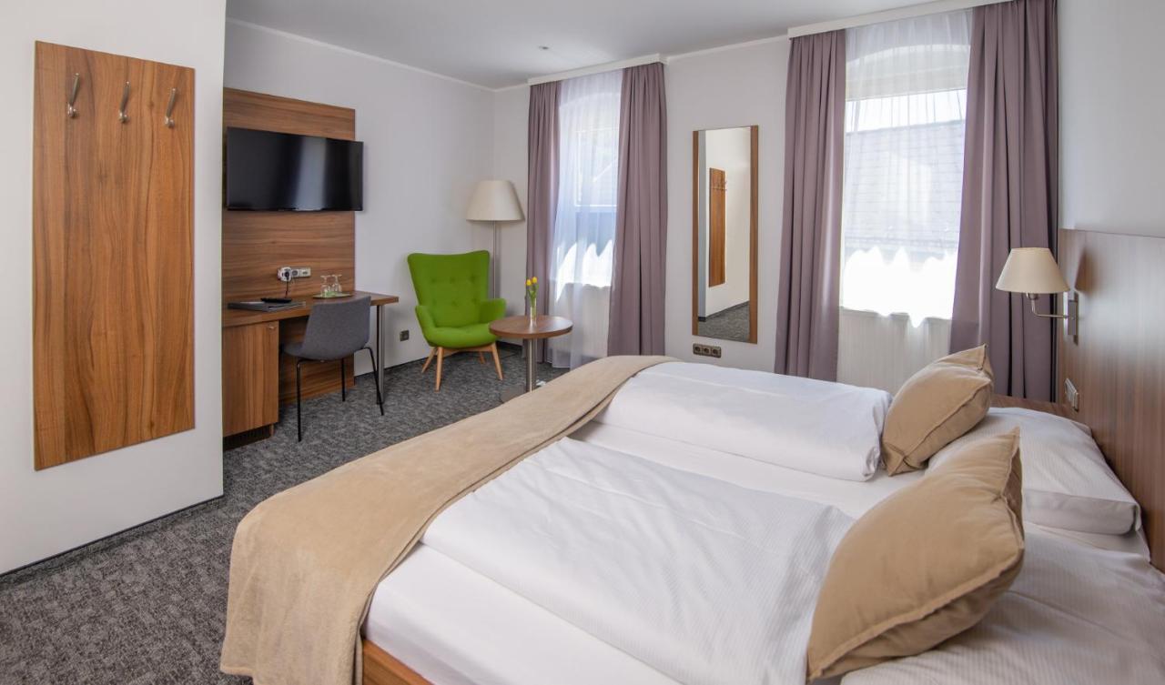 Economy Double or Twin Room,1413757415:JPEG