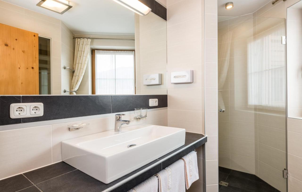 Superior Double Room,1128223740:JPEG