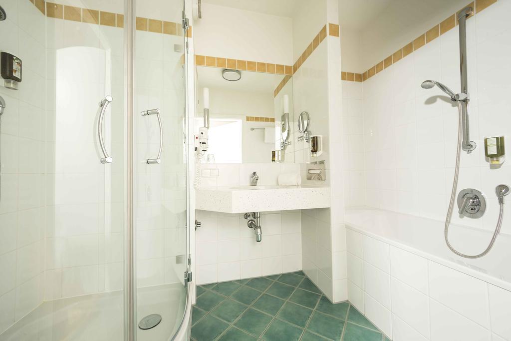 Standard Suite