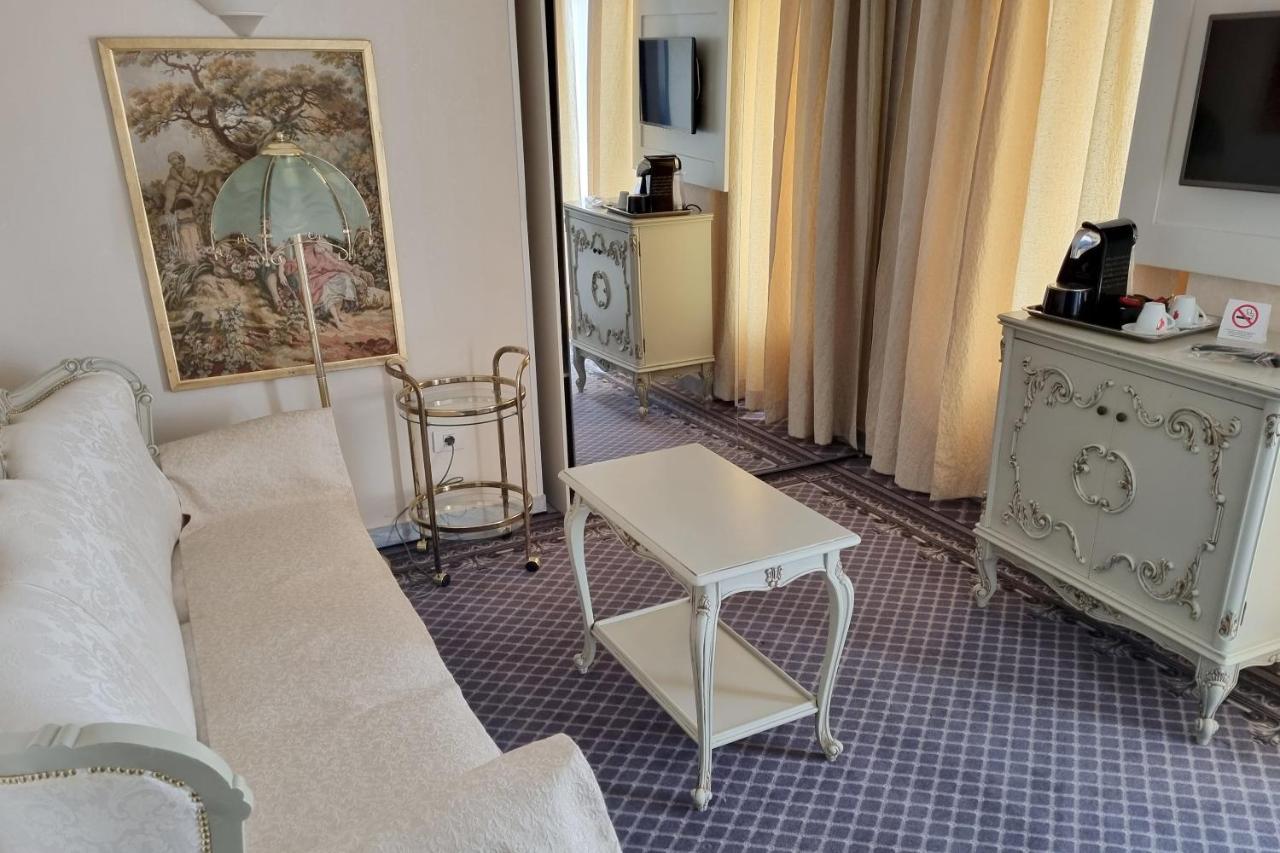 Standard Suite