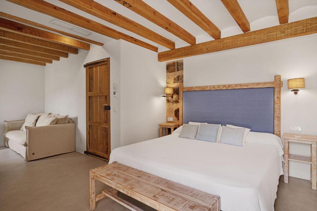 Deluxe Double Room  Historic Building with Spa Access,1739440276:JPEG