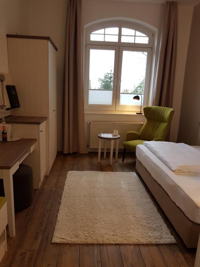 Single Room,1233930674:JPEG