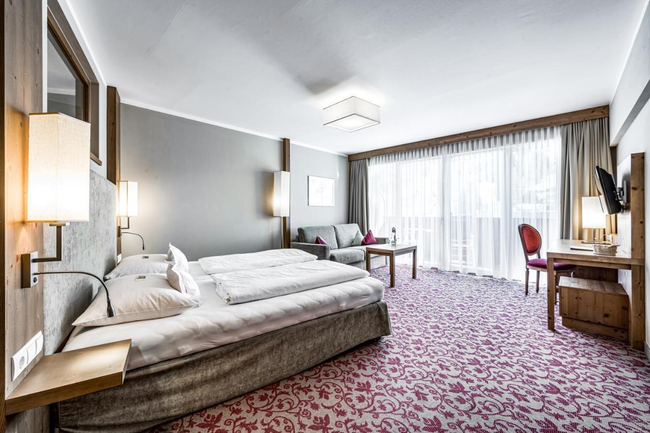 Doppelzimmer mit Balkon