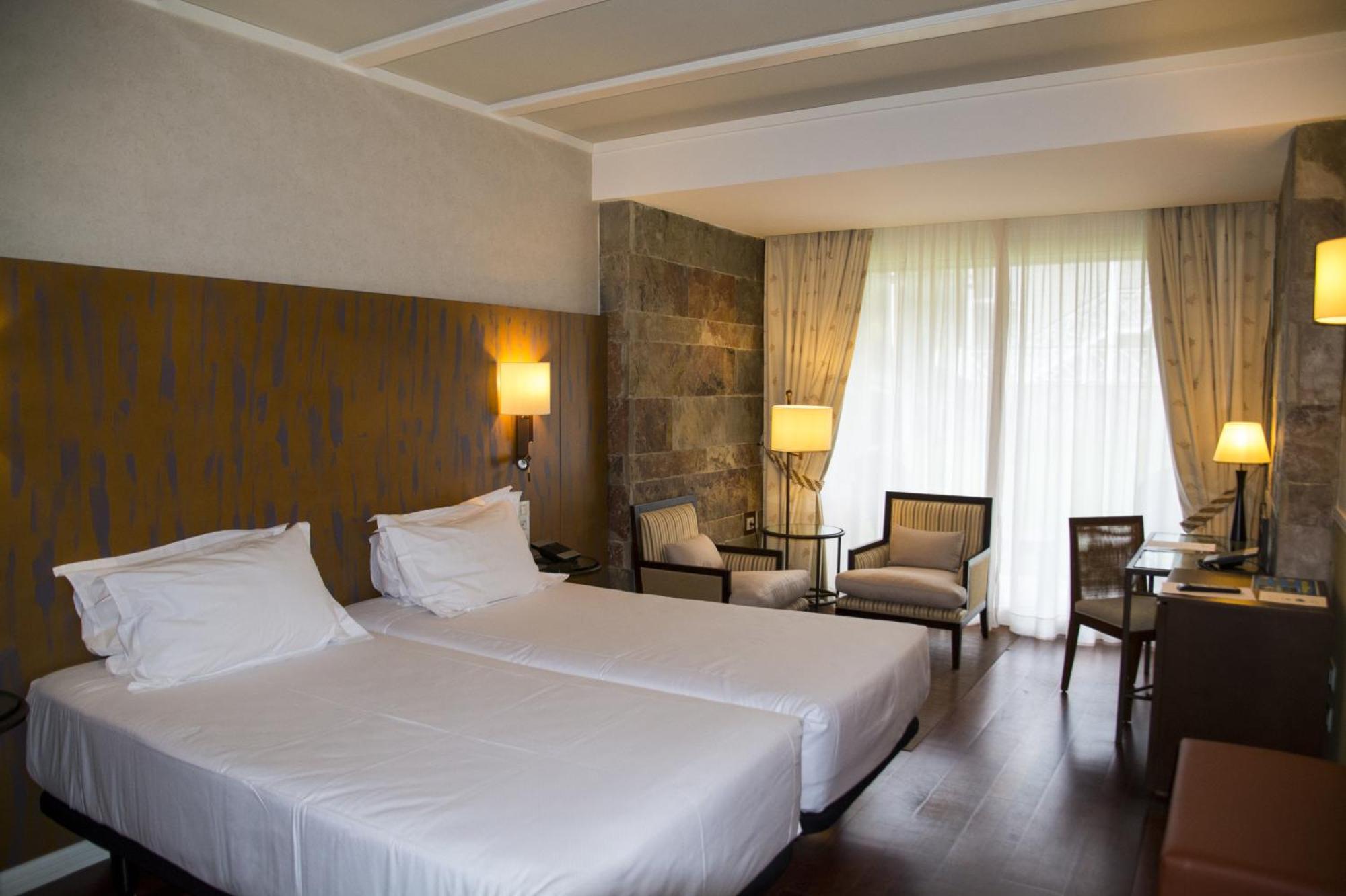 Standard Twin Room,272879705:JPEG