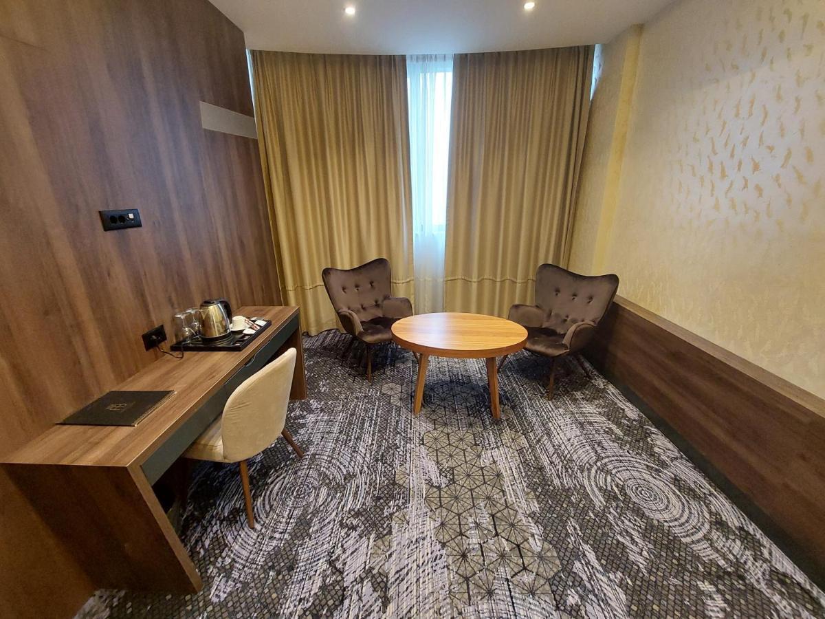 Großes Doppelzimmer
