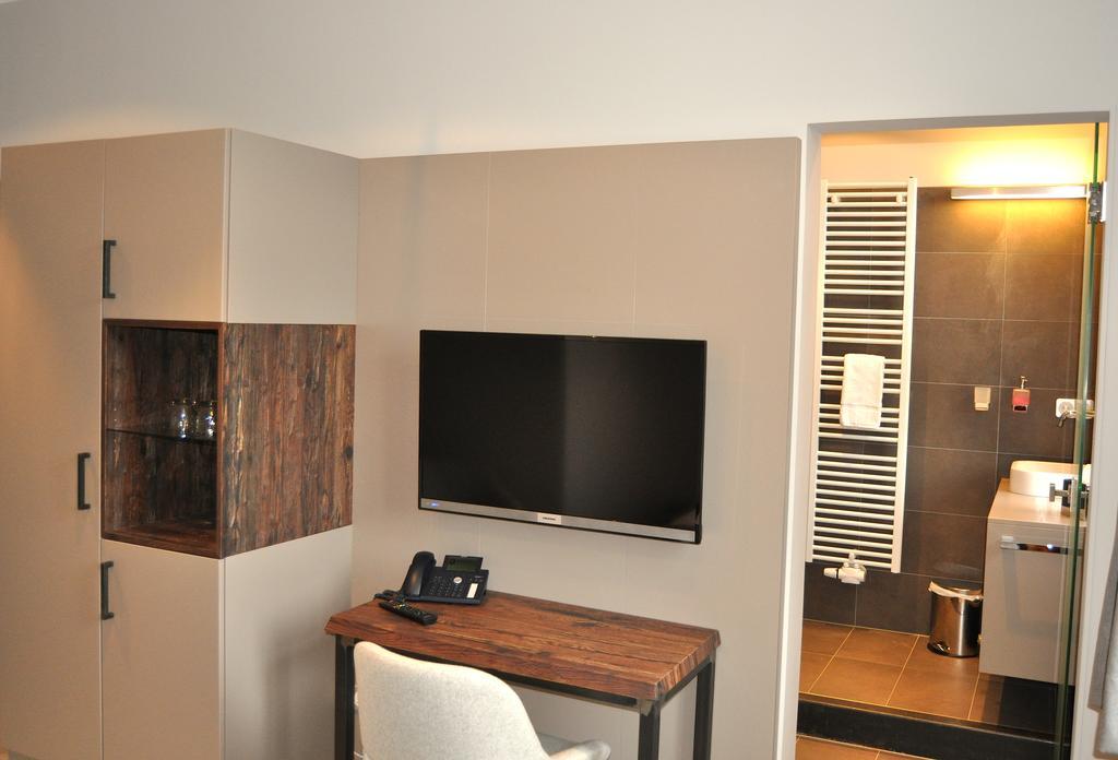 Double Room,184639908:JPEG
