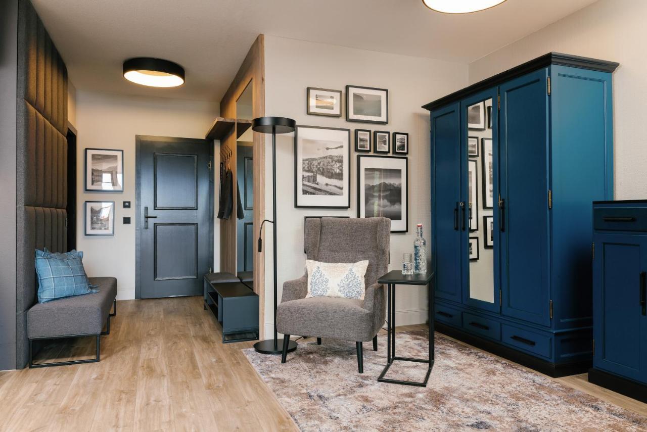 Hotel-Doppelzimmer mit Seeblick