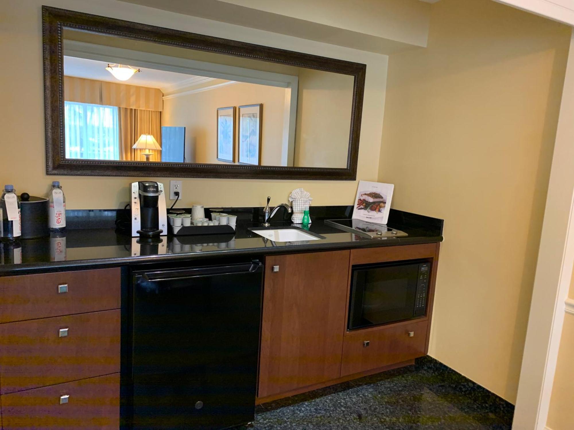 Suite mit 1 Schlafzimmer und Poolblick