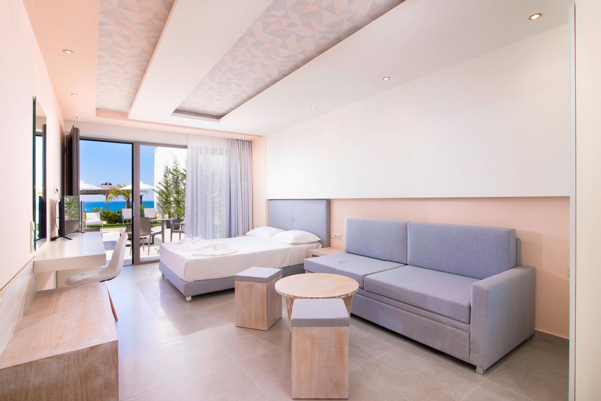 Deluxe Triple Room with Sea View,1510554295:JPEG