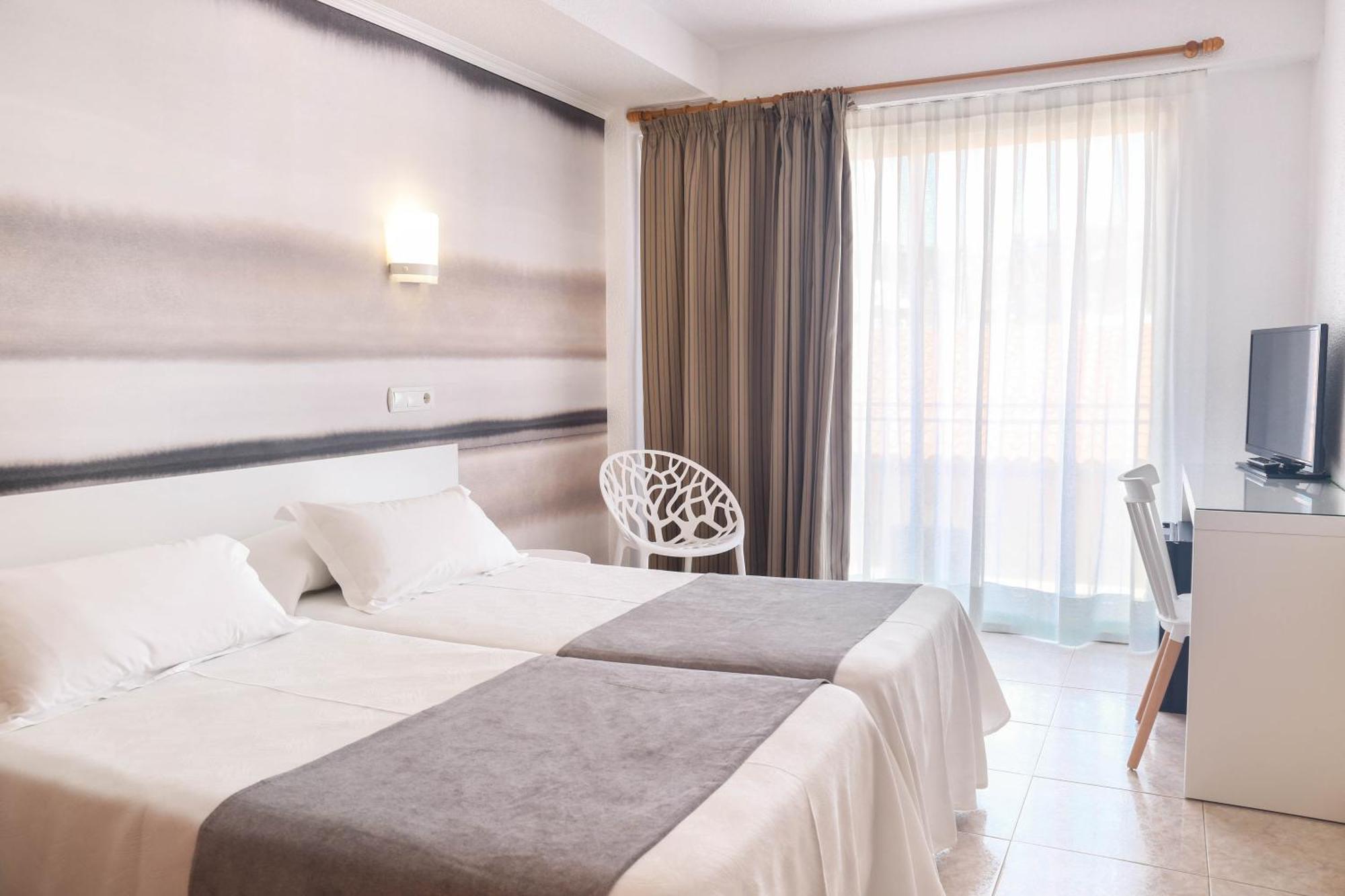 Standard Double Room,1540806196:JPEG