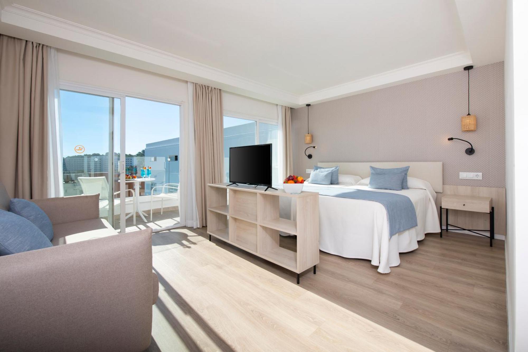 Junior Suite,1545154021:JPEG