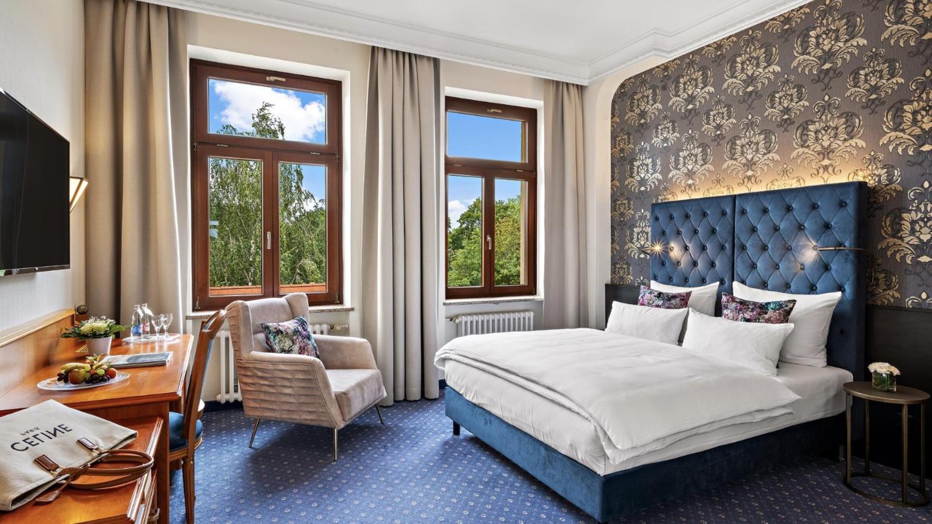 Einzel- oder Doppelzimmer zum Innenhof