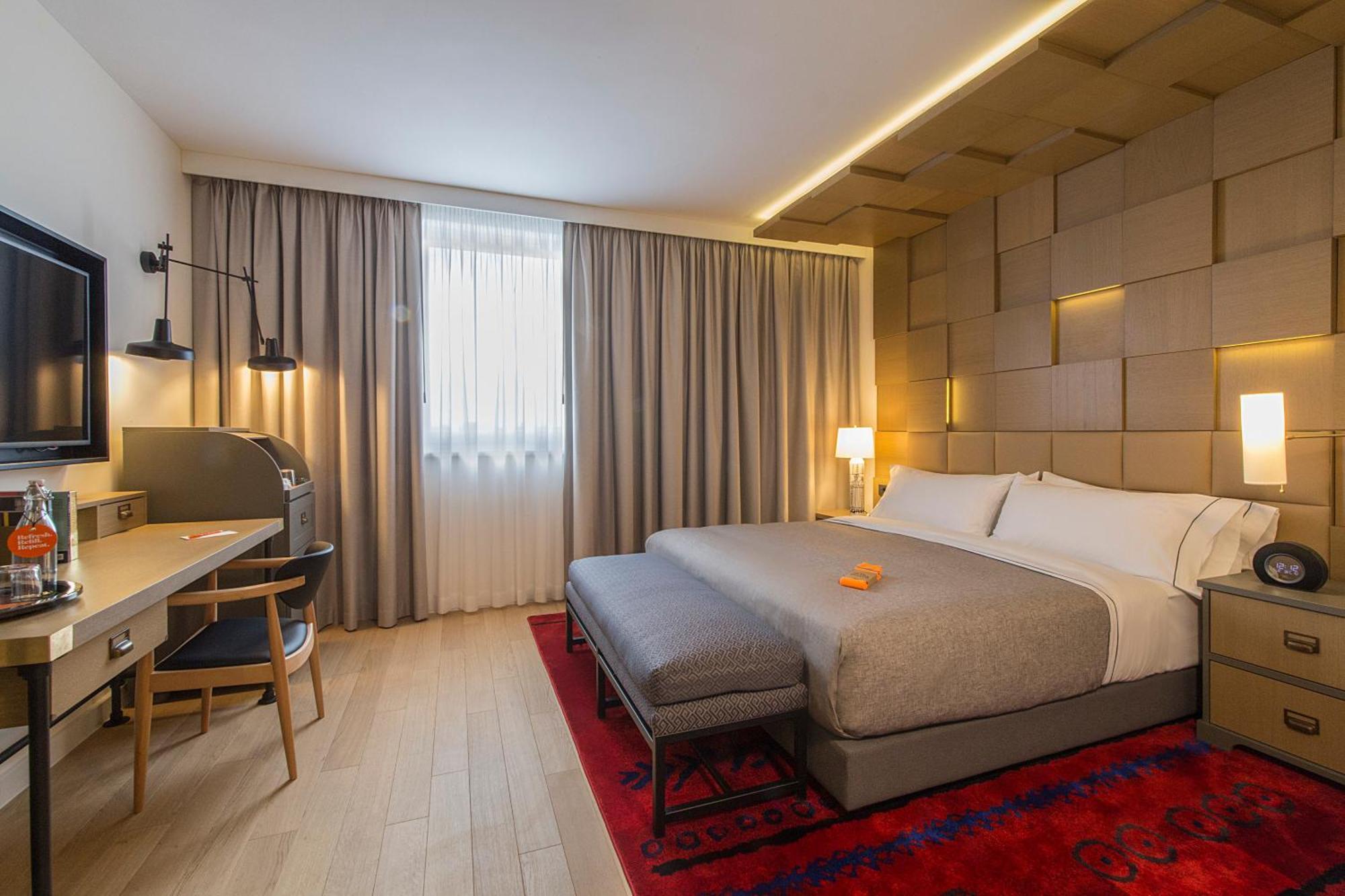 King Room - Mobility Accessible,1549424638:JPEG