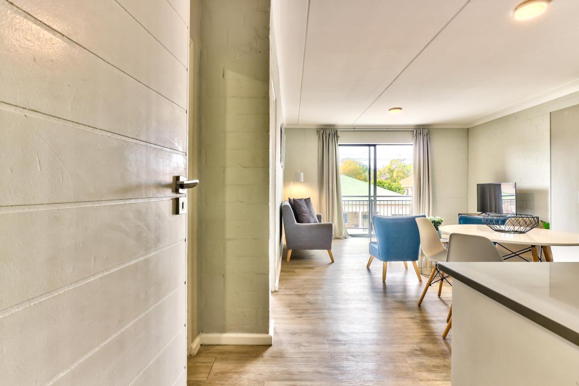 One-Bedroom Apartment,1589666498:JPEG