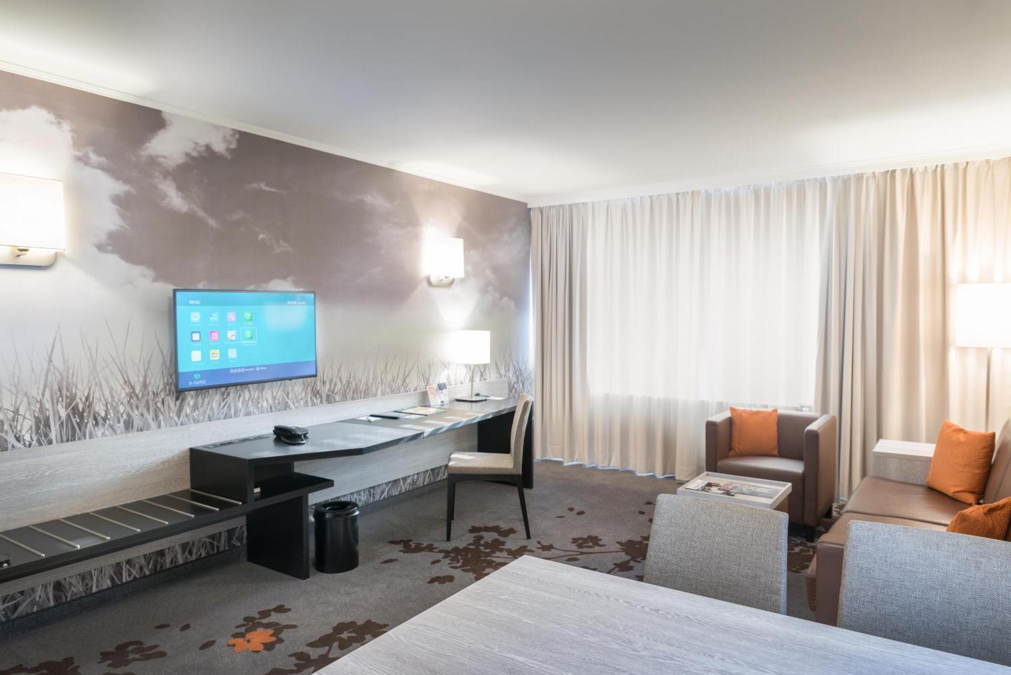 Suite (2 Adults and 2 Children),1594669658:JPEG