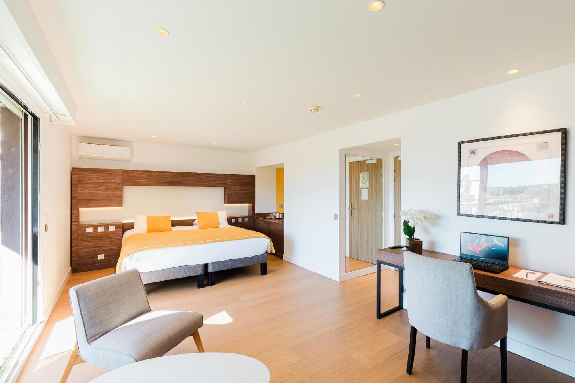 Junior Suite City View