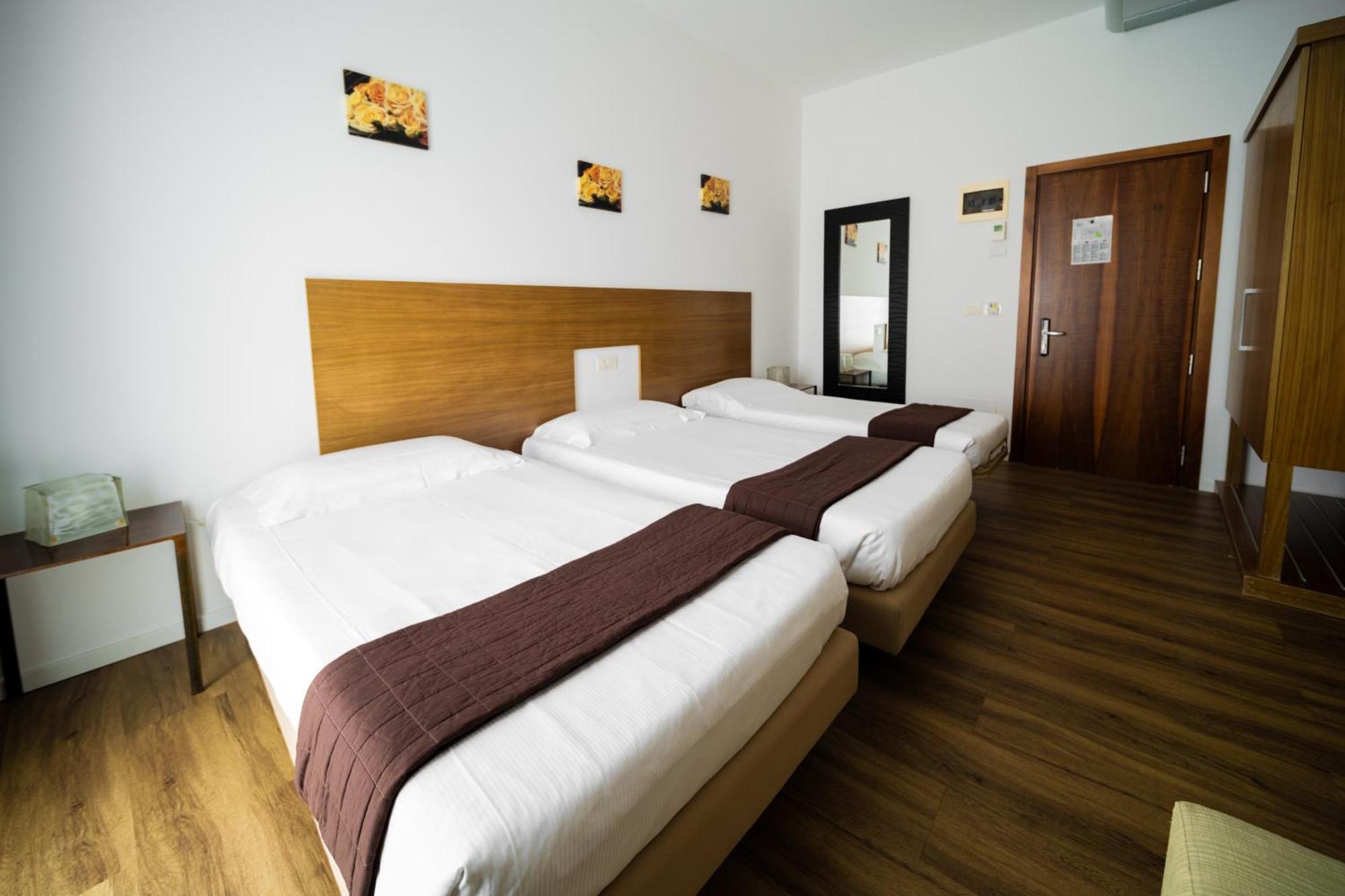 Dreibettzimmer