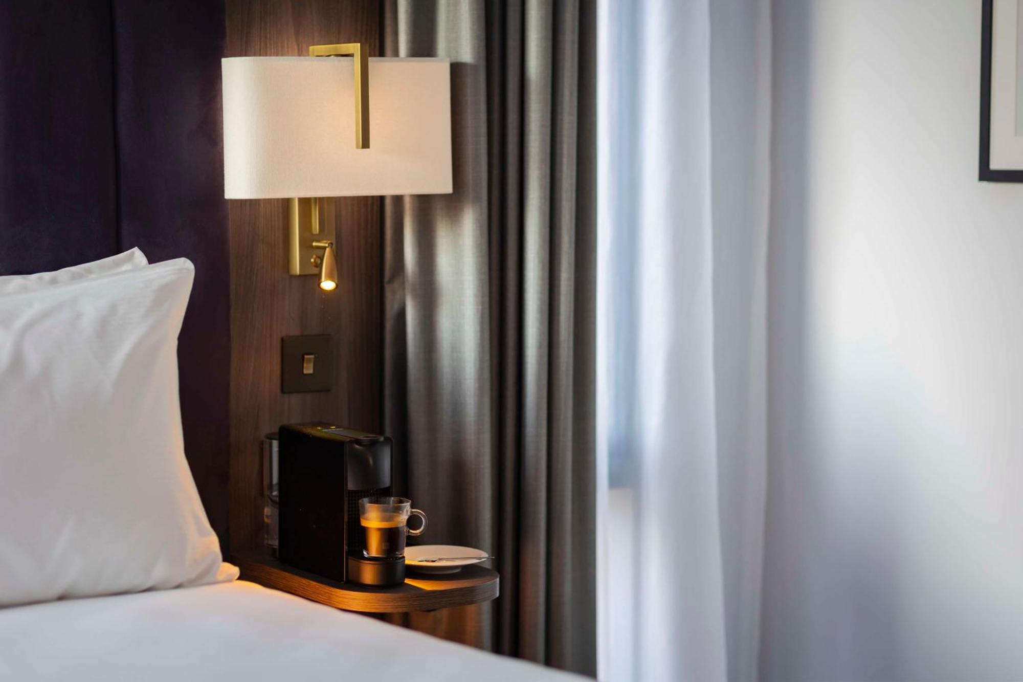 Deluxe Eckzimmer mit Kingsize-Bett