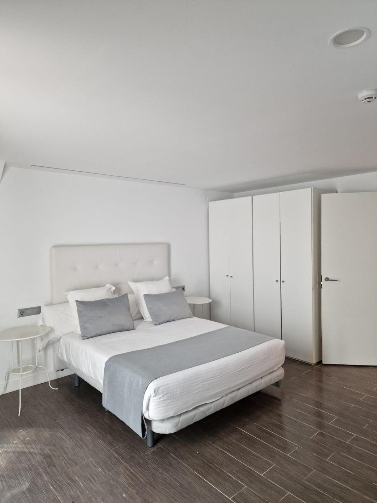 Duplex Room,1607672862:JPEG