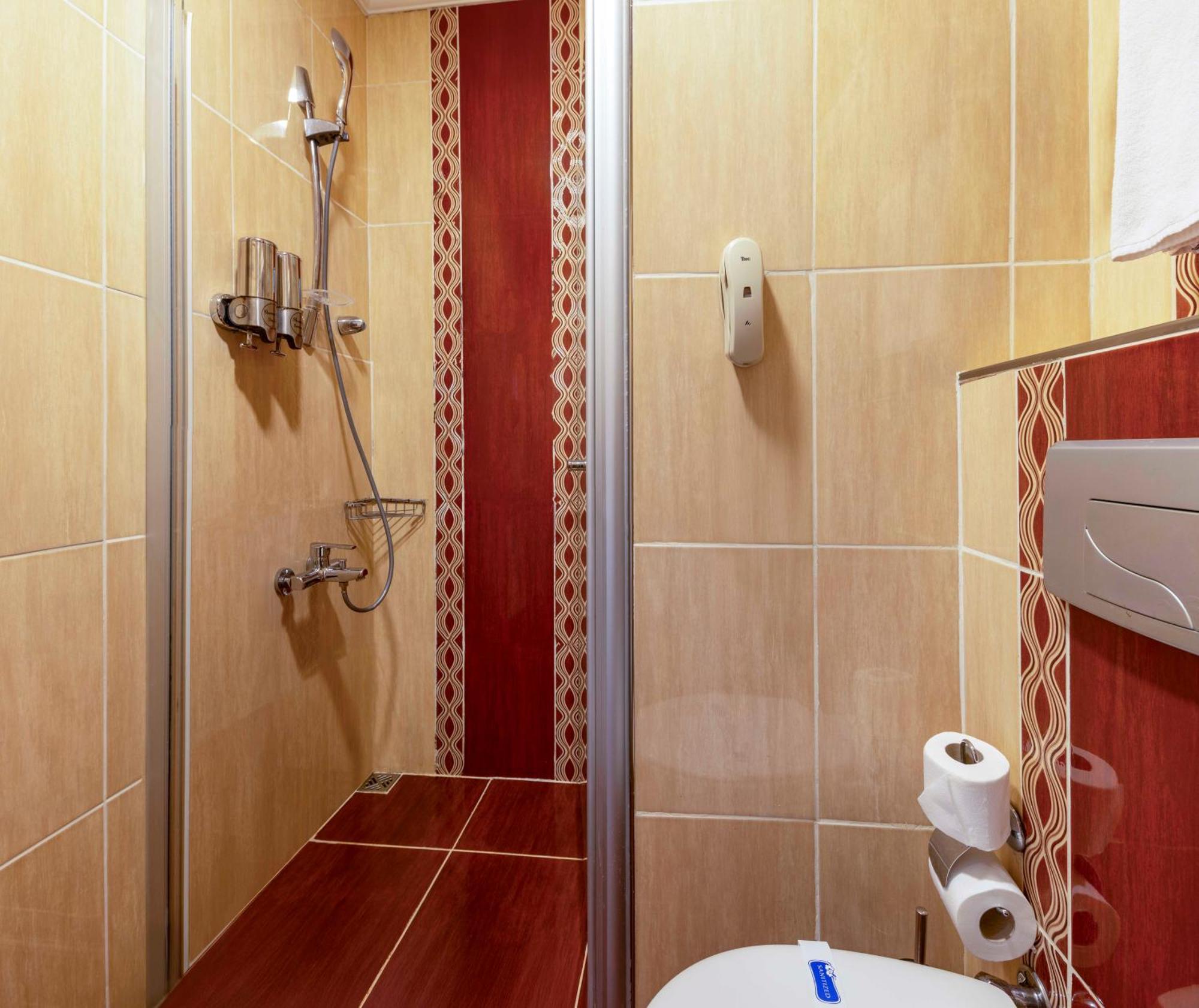 Standard Double or Twin Room,1627208254:JPEG
