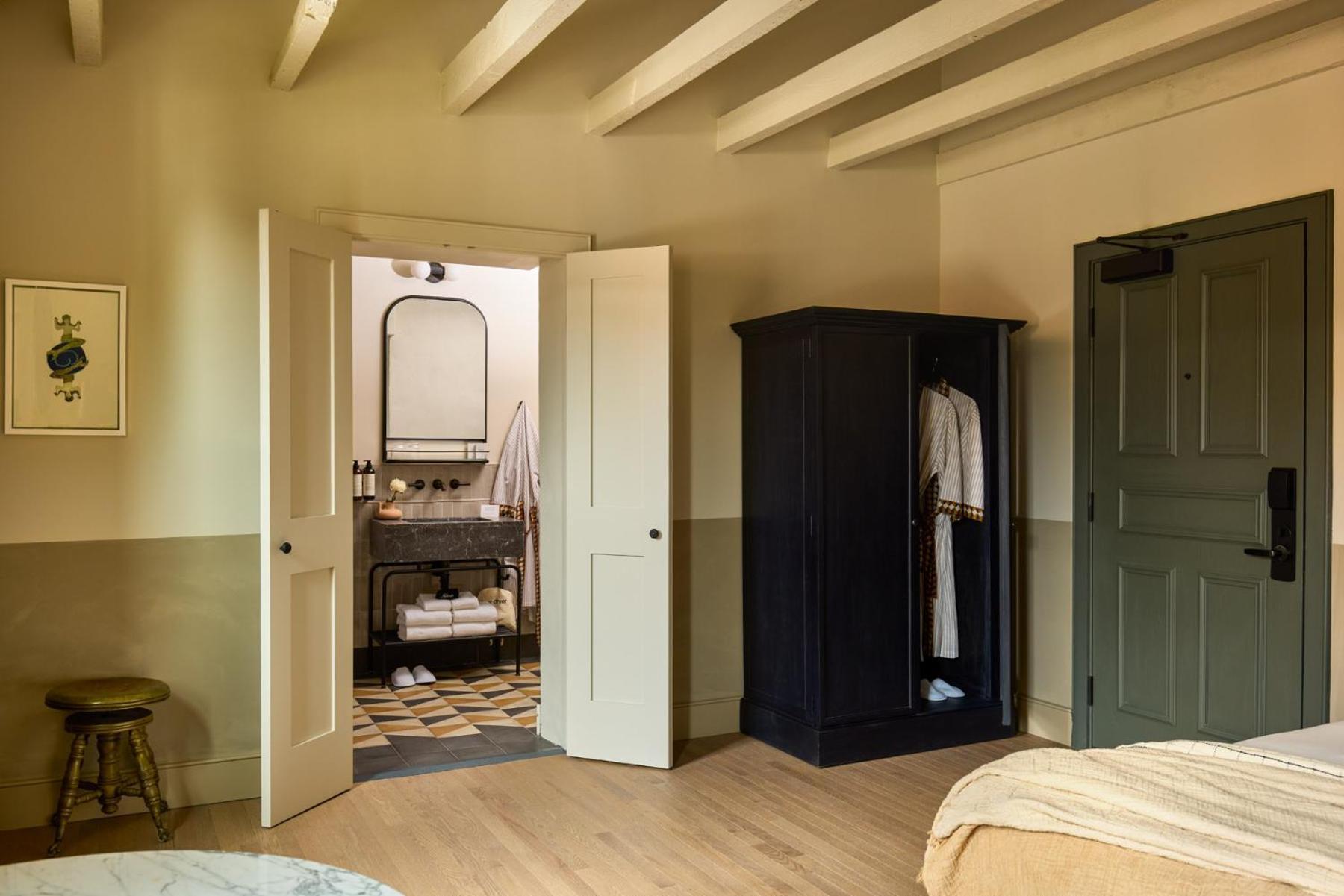 King Suite