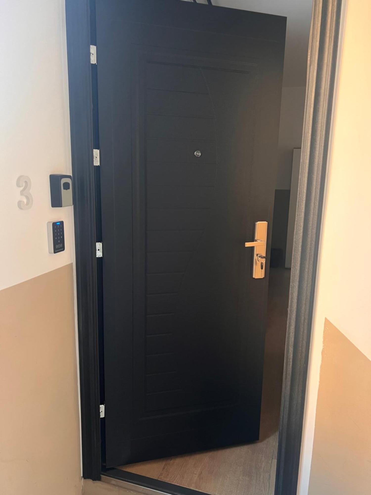 Deluxe King Room,1642364340:JPEG