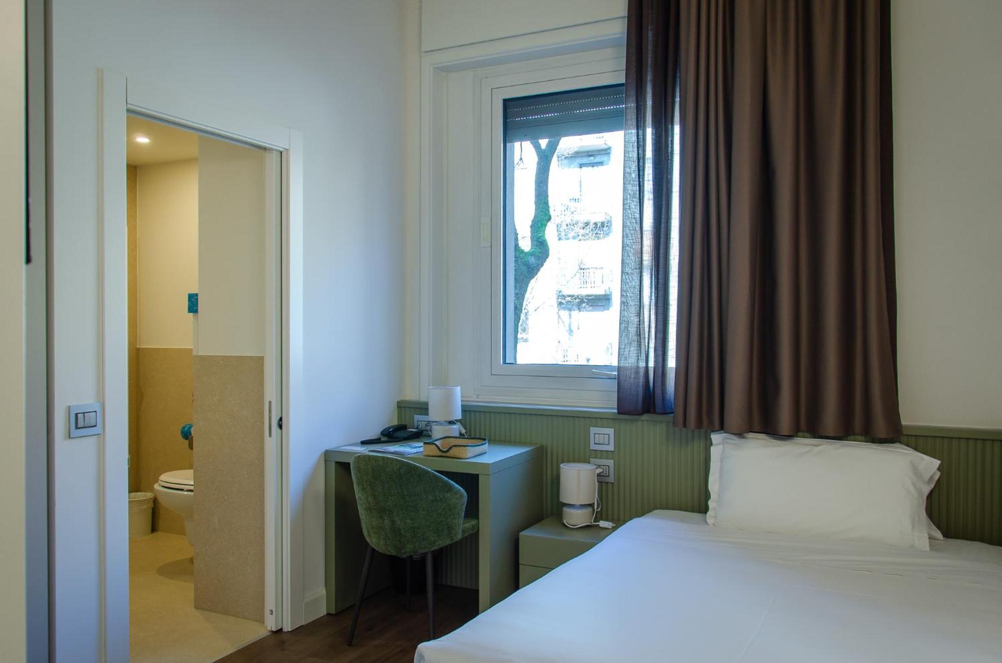 Zimmer mit Queensize-Bett