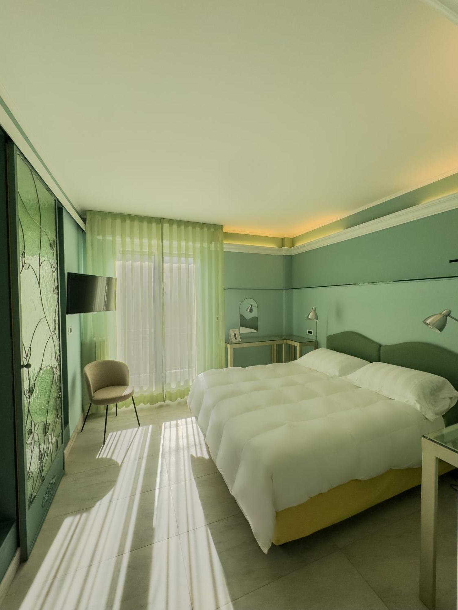 Double Room with Hill View,1655275176:JPEG