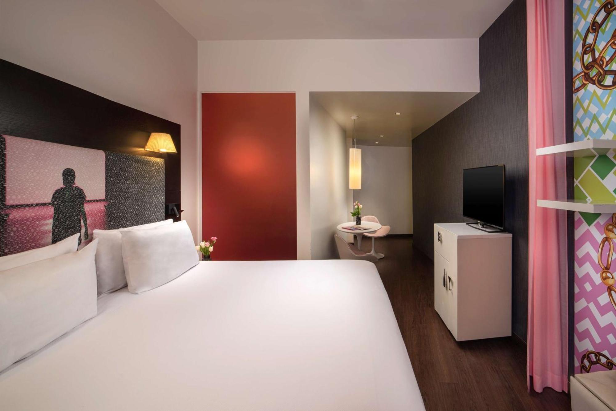 Show Premium Doppel- oder Zweibettzimmer