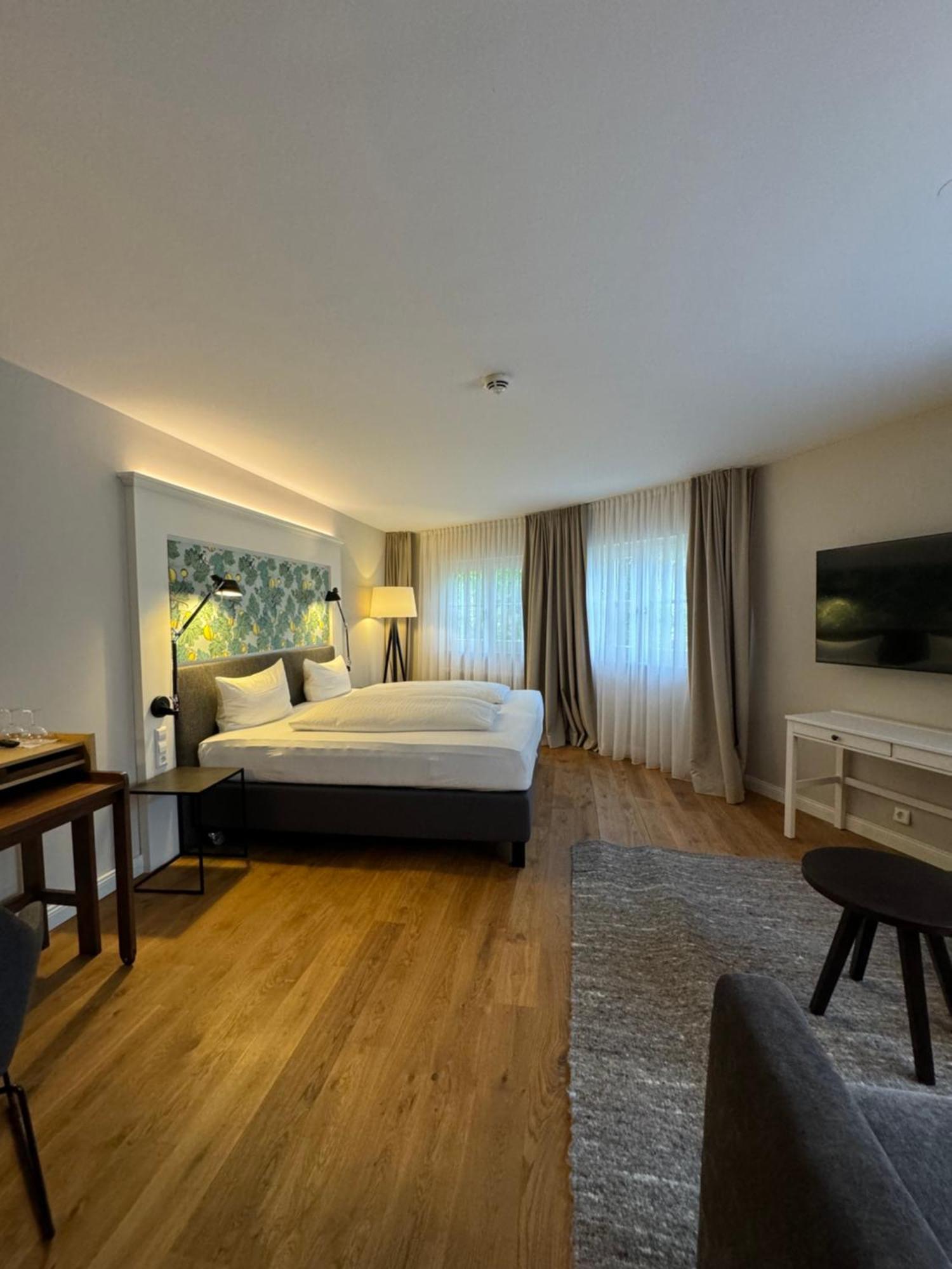 Double Room,1672570343:JPEG