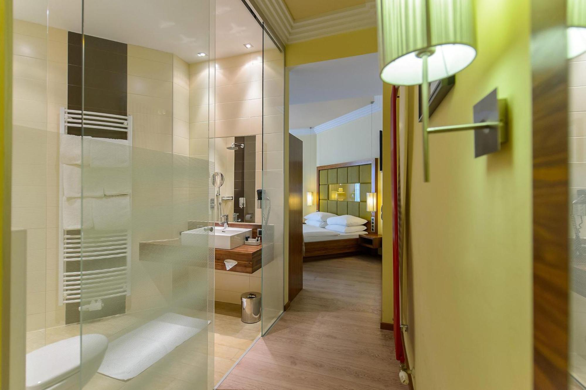 Dreibettzimmer