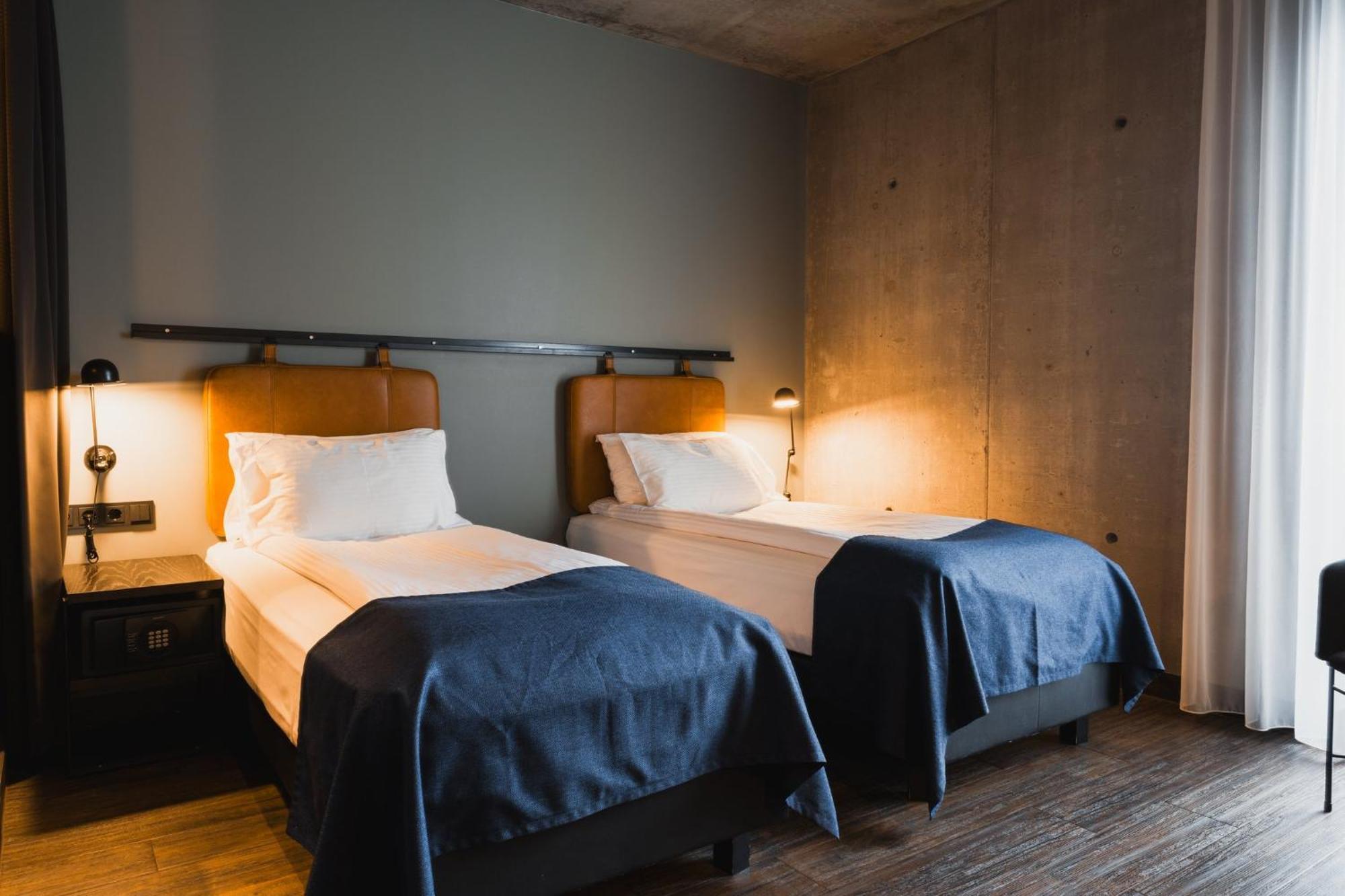 Doppelzimmer mit Hafenblick