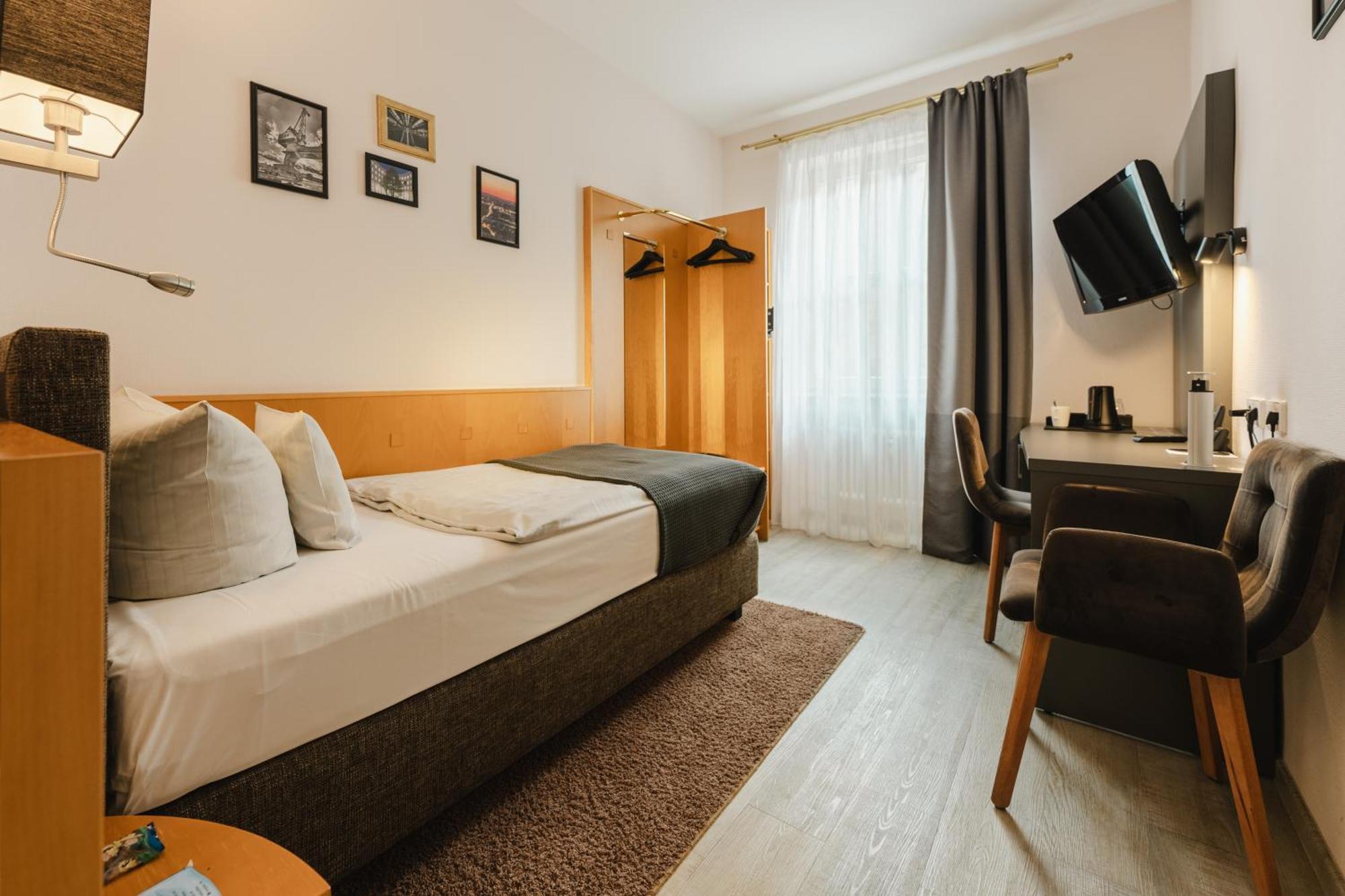 Classic Single Room,1705588659:JPEG