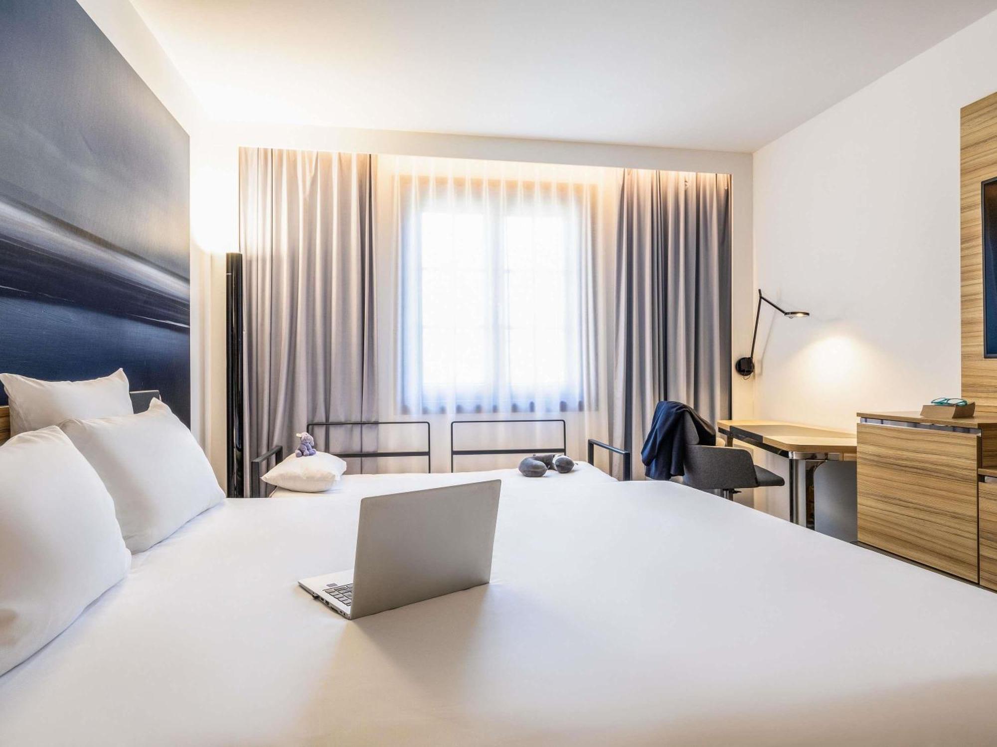 Superior Zimmer mit Doppelbett und Sofa