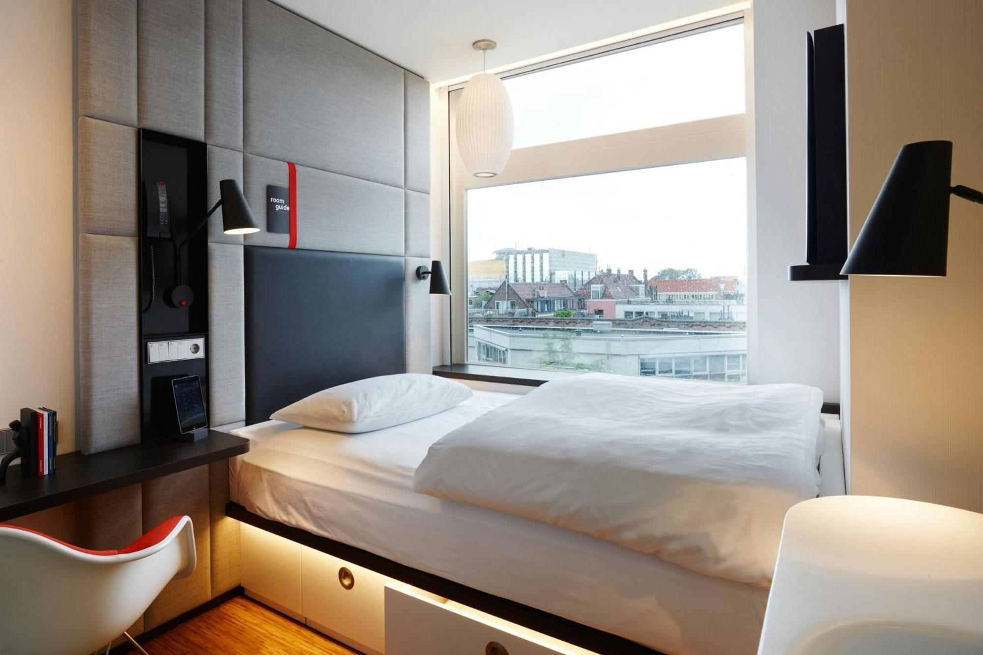 Einzelzimmer mit Doppelbett