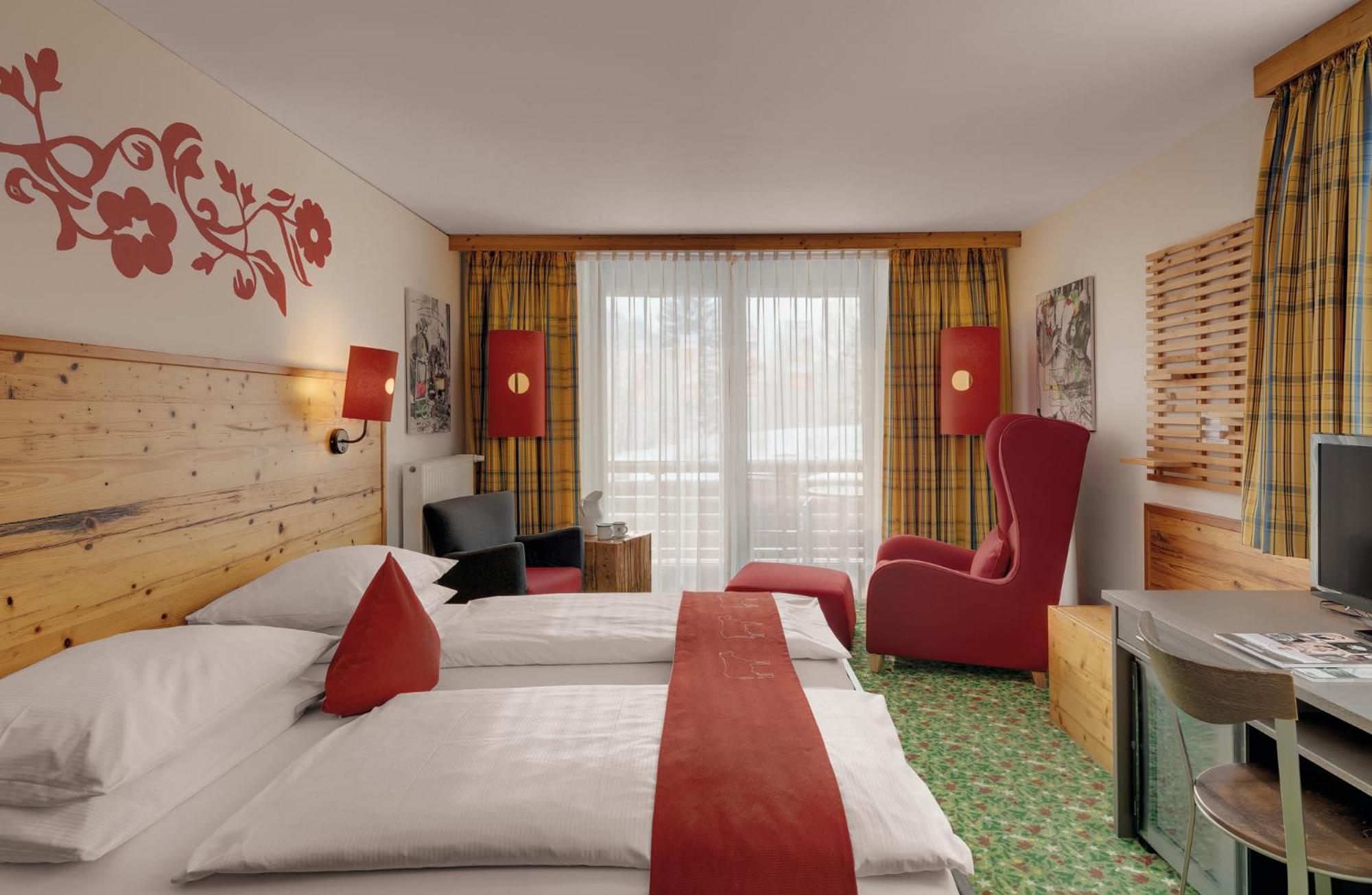 Double Room with Mountain View,1758262483:JPEG