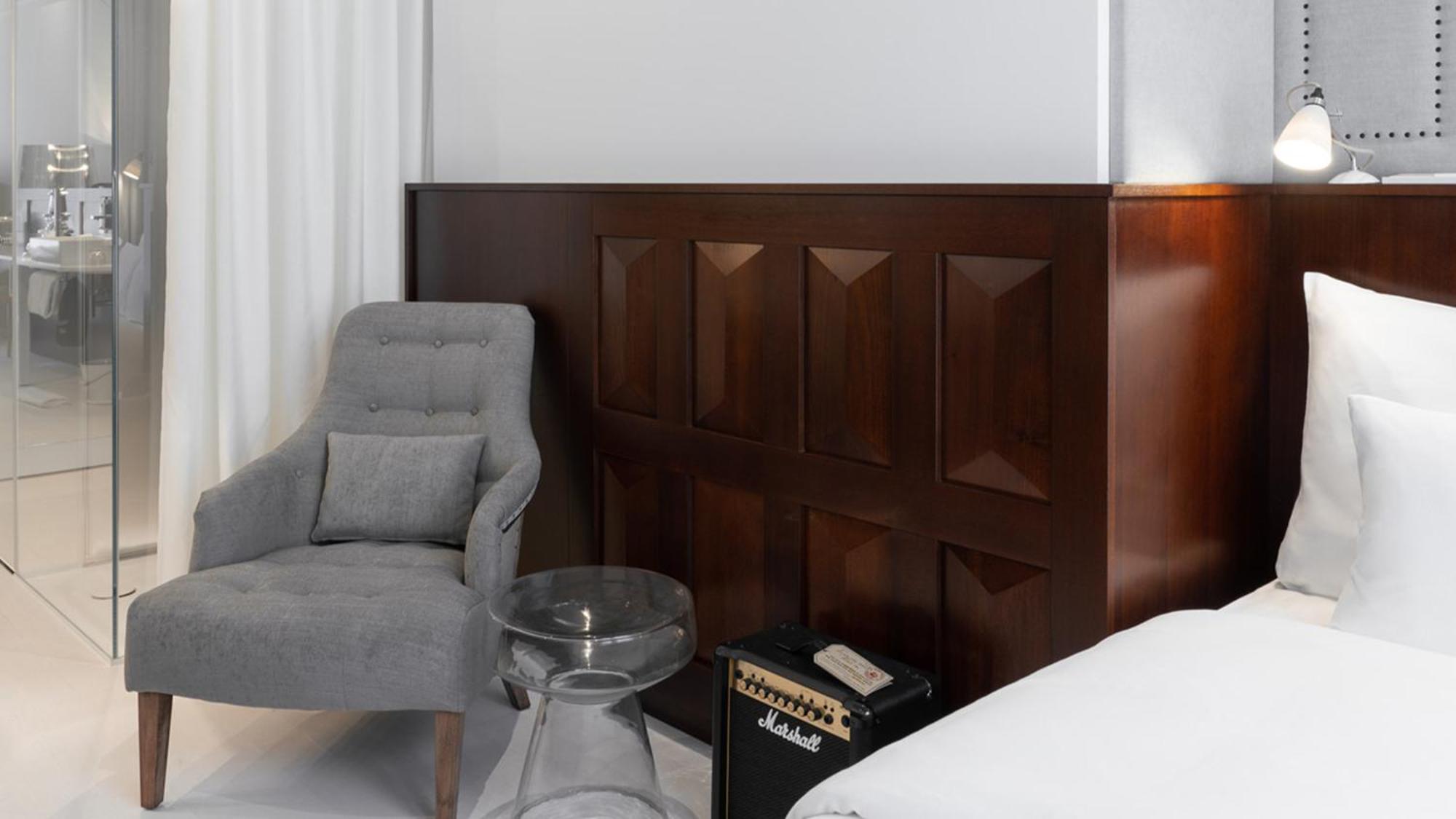 Zimmer Lovely