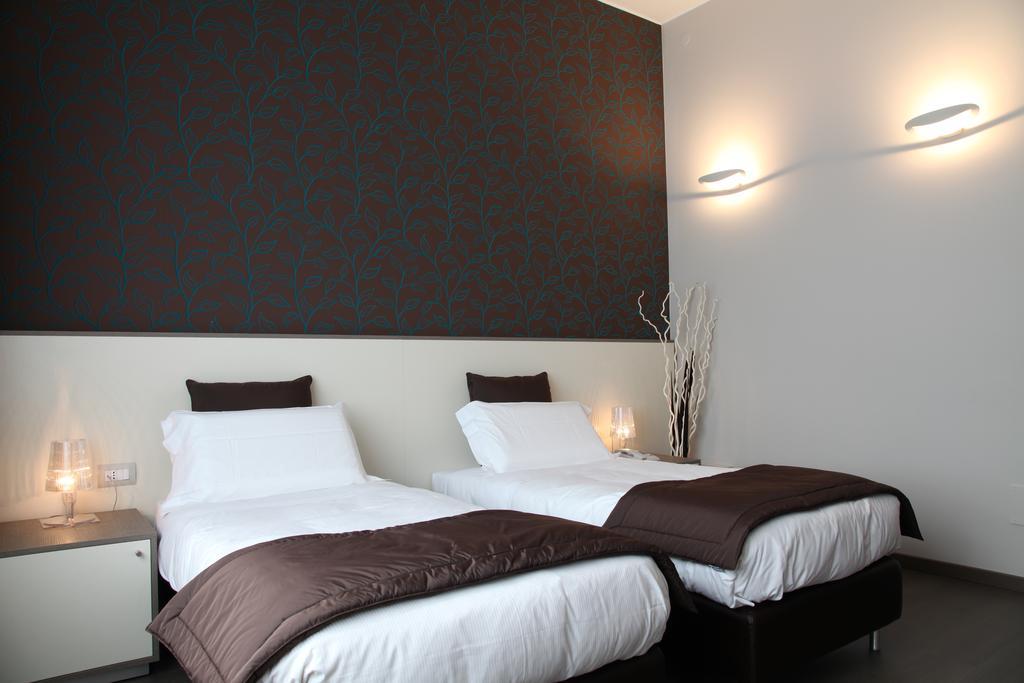 Dreibettzimmer mit Parkblick