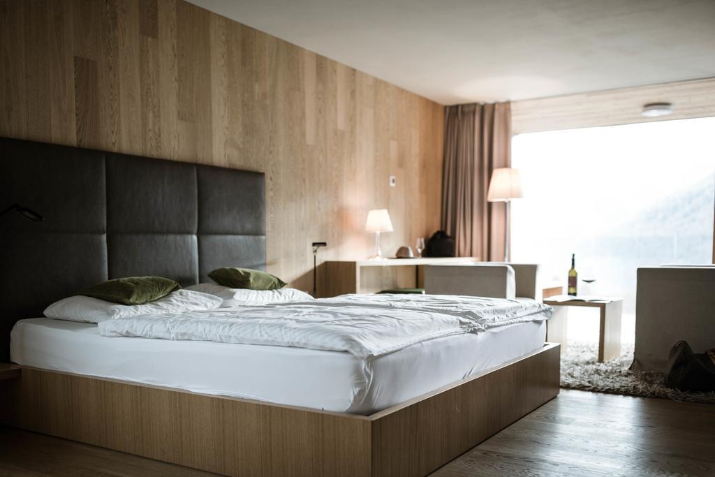 Suite mit Terrasse und Bergblick