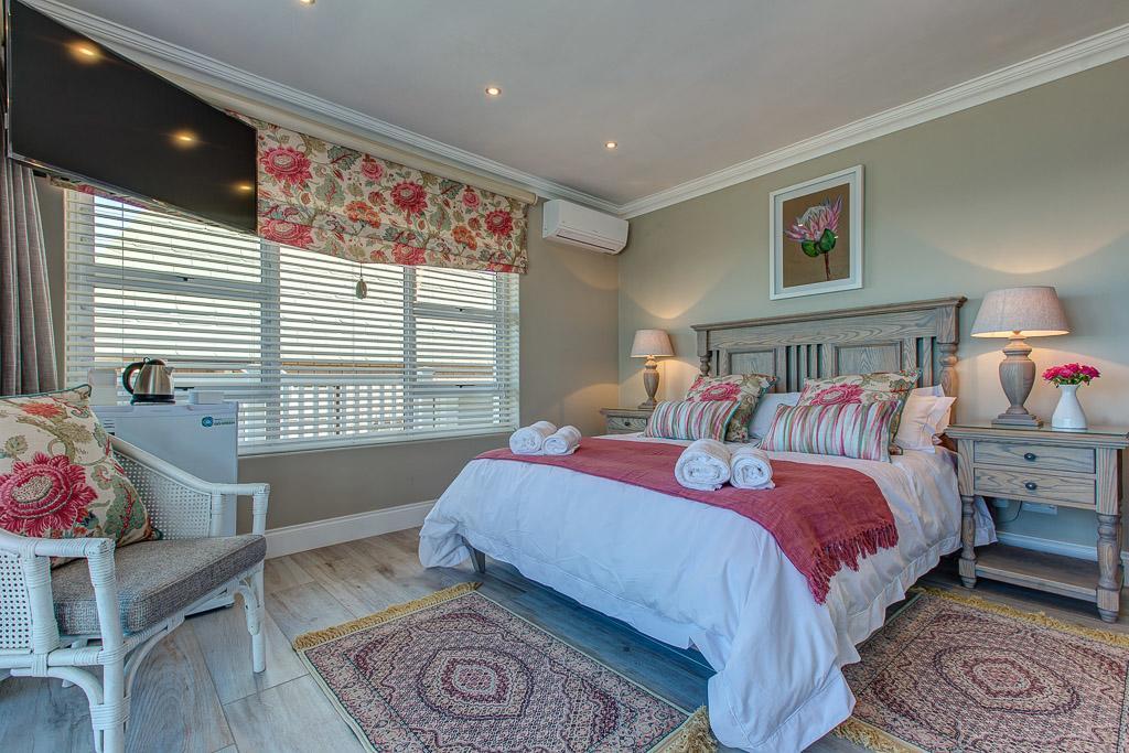 Queen Room with Sea View,518065605:JPEG