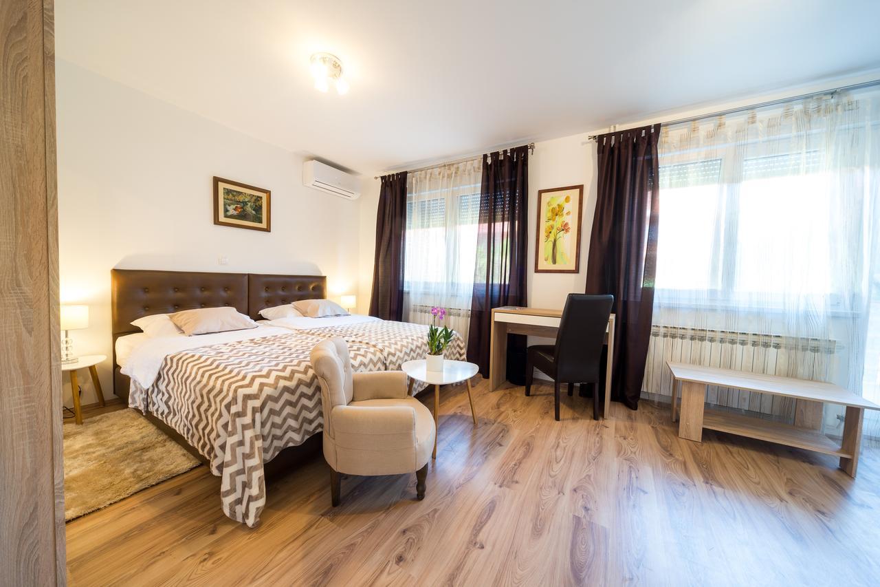 Deluxe Double or Twin Room Spa Bath