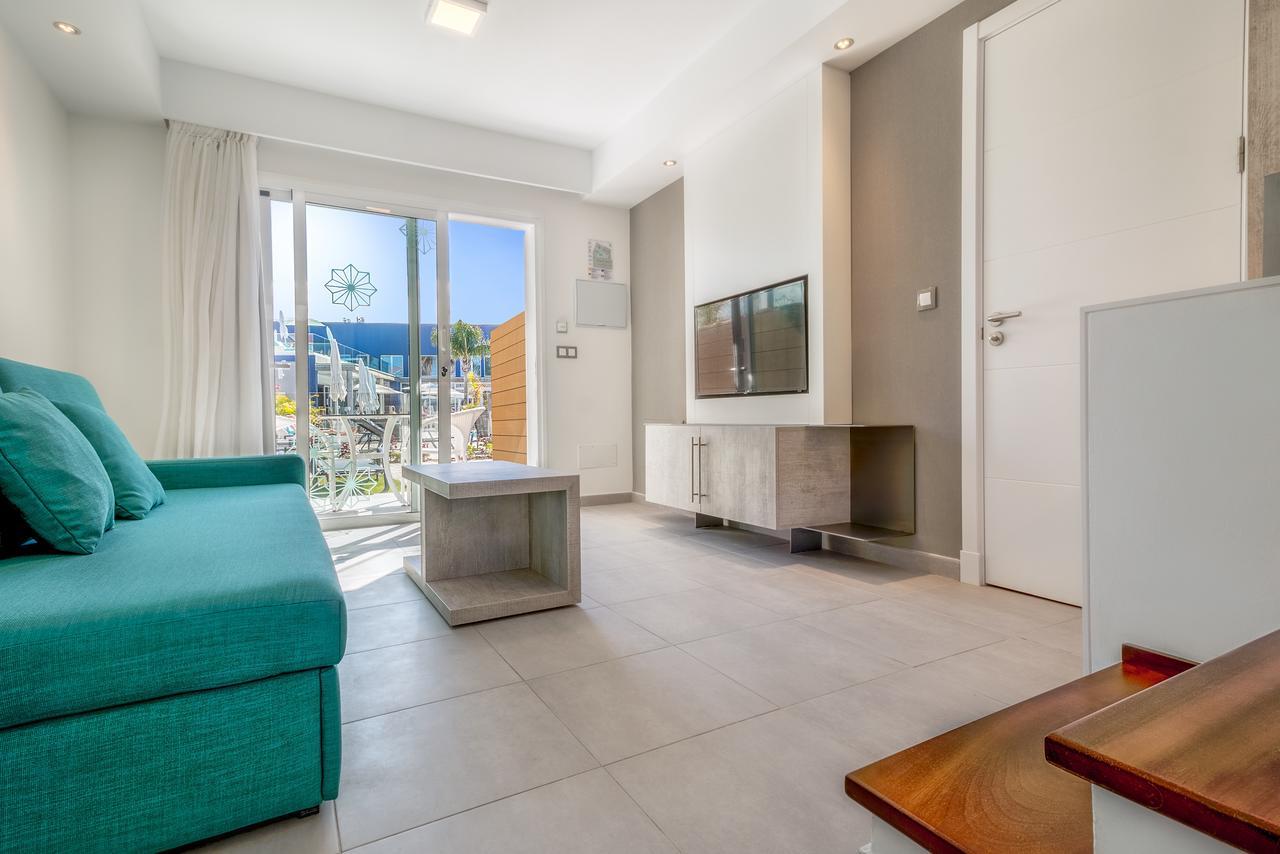 Maisonette-Suite mit Poolblick