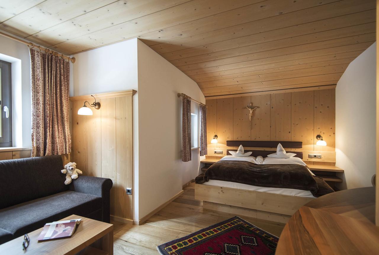 Superior Double Room,649639581:JPEG