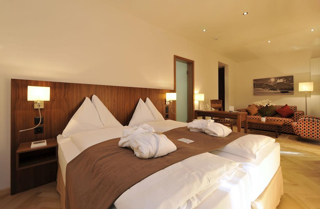 Junior Suite,1359286292:JPEG