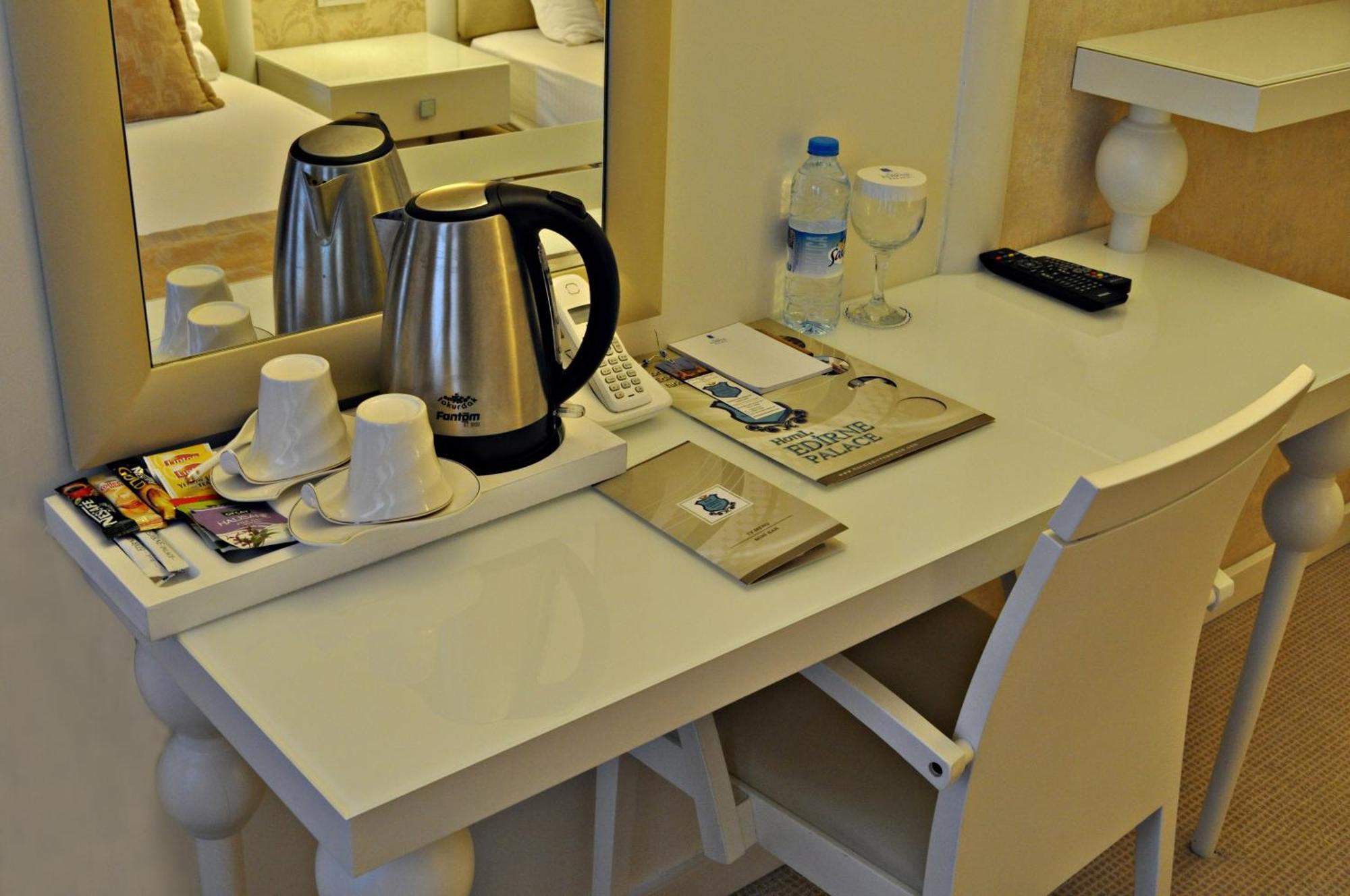 Double Room with Extra Bed,705973651:JPEG