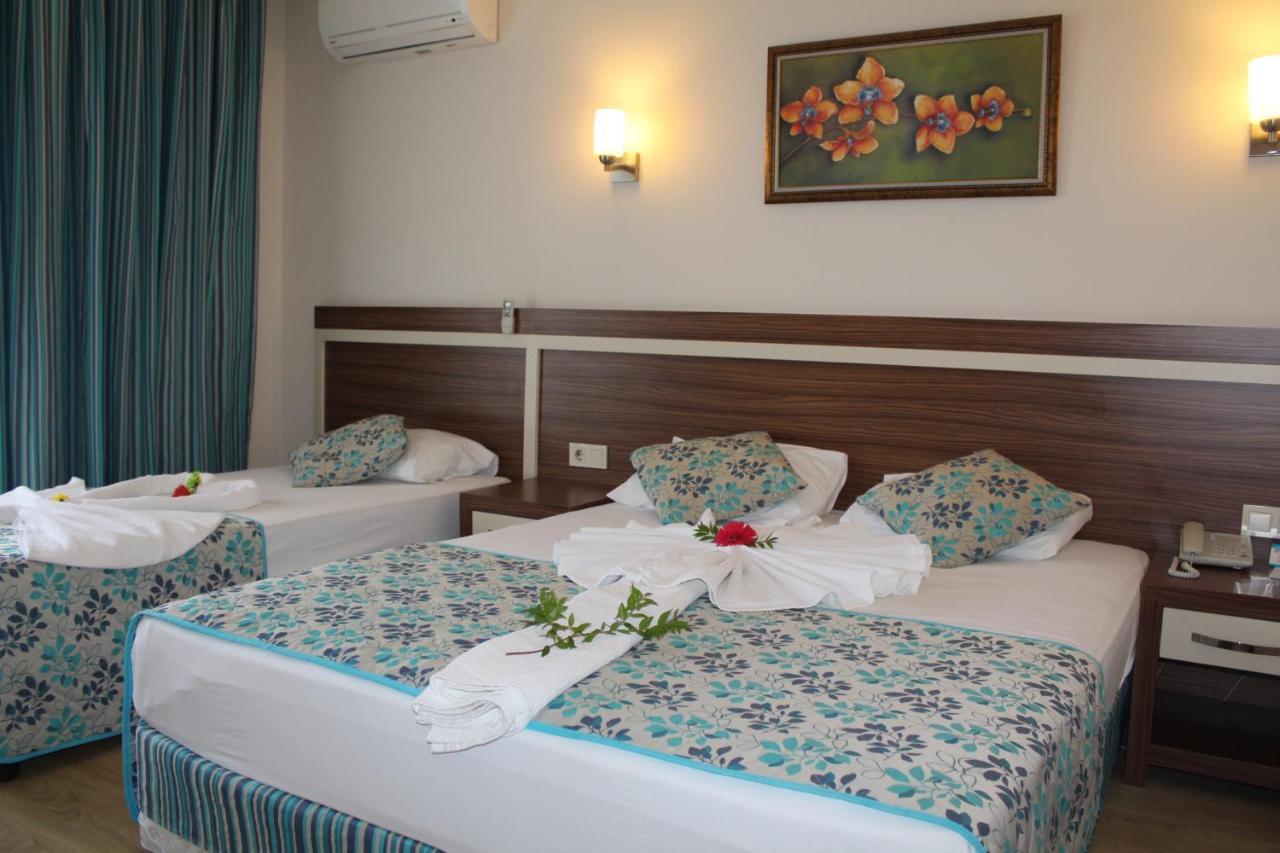 Triple Room,747264938:JPEG